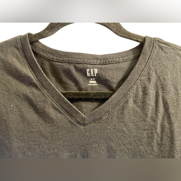 GAP T-Shirt V-Neck Short-Sleeved Black Sz XL - Picture 2 of 5